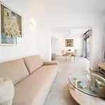 아파트 Oasis Bay - Cliffs, Beach, Town Center