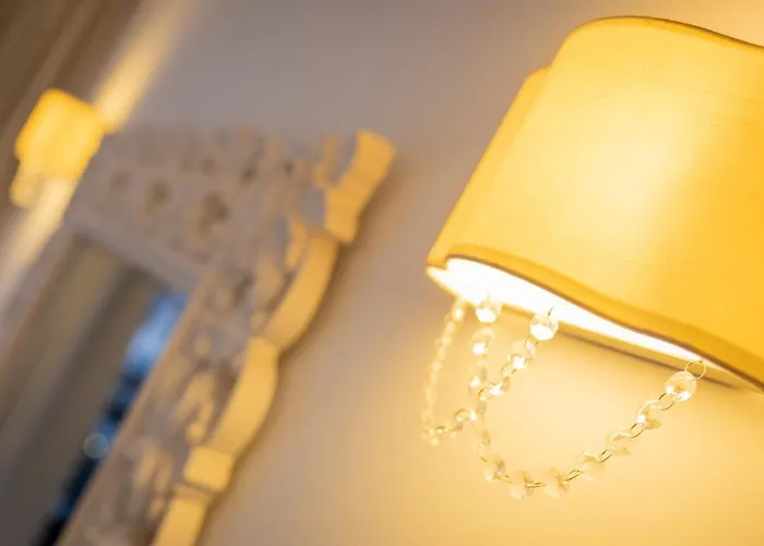 Oasis Bay - Cliffs, Beach, Town Center *